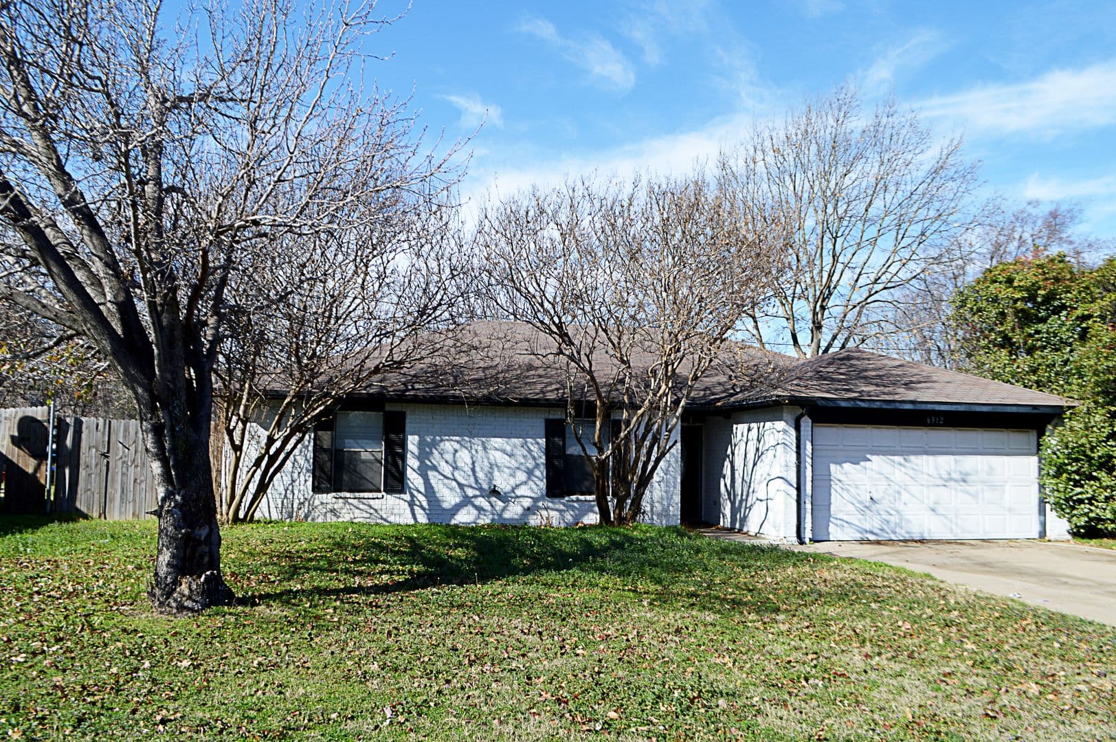 Edgecliff Village House: 6312 Cliffside Dr
