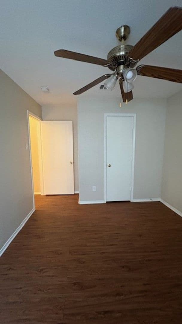 Arlington House: 6602 Sandgate Dr