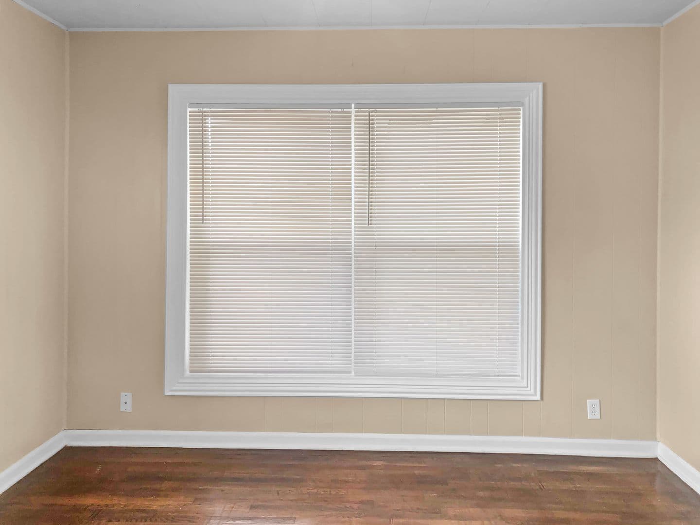 Fort Worth House: 3800 Frazier Ave