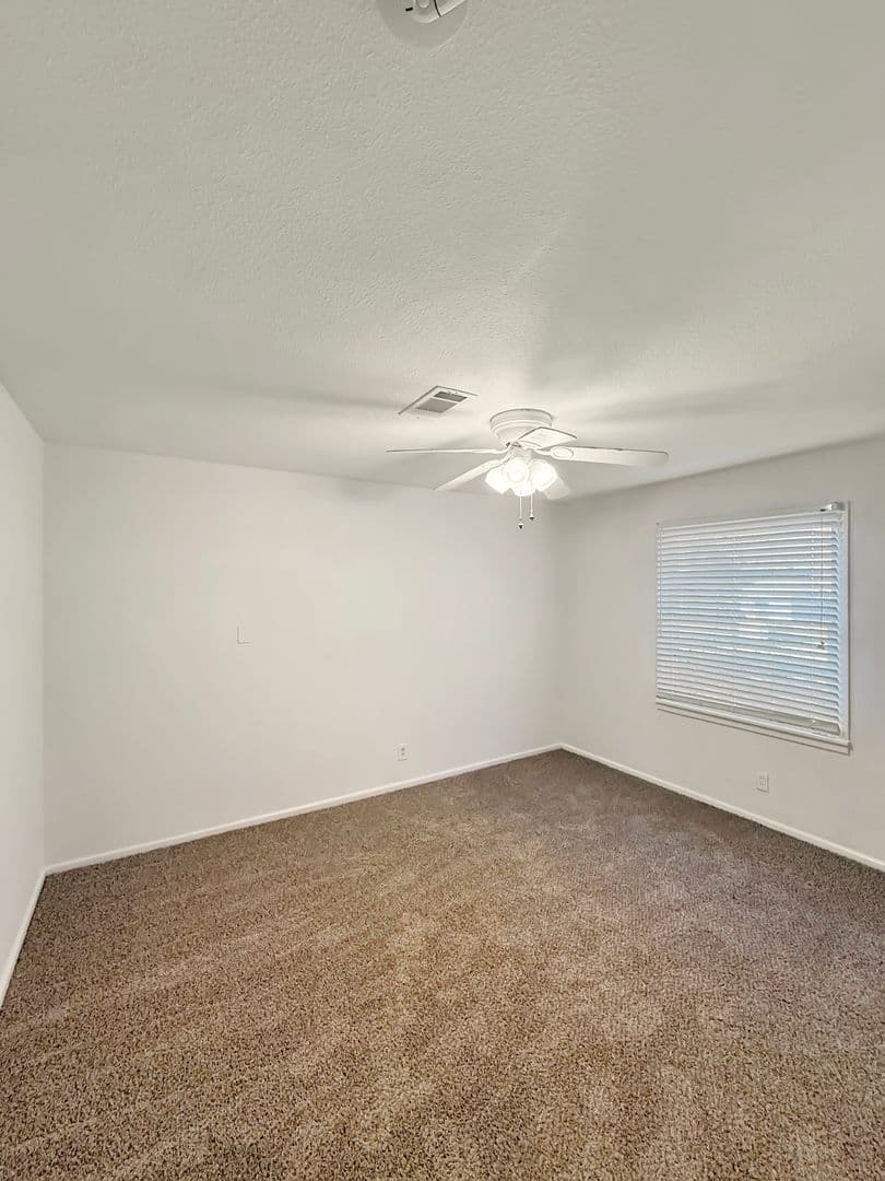 Fort Worth House: 8016 Wyatt Dr