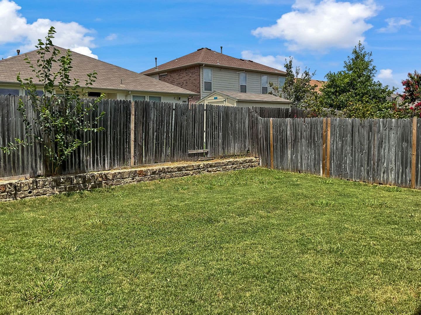Fort Worth House: 6521 Regina Dr