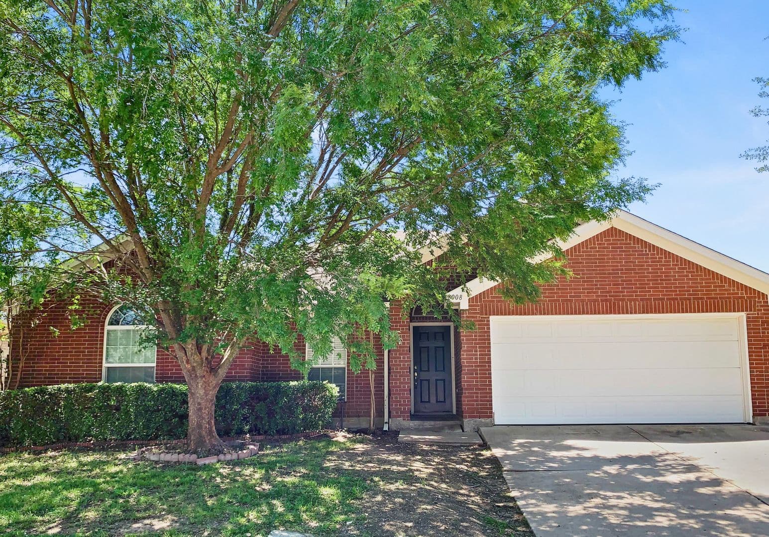 Arlington House: 8008 Mourning Dove Dr