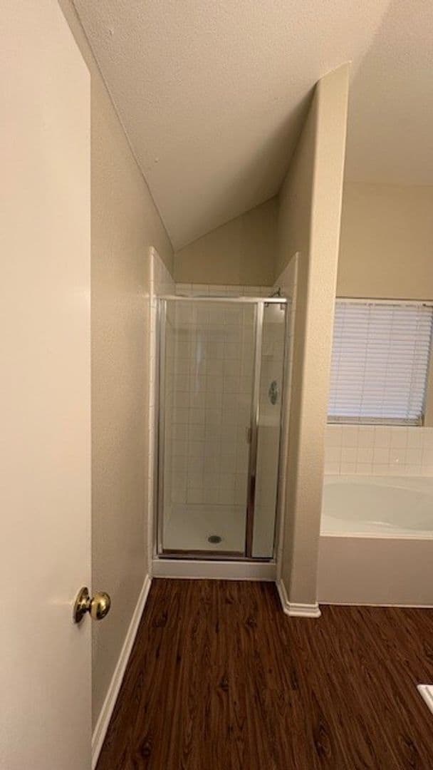 Arlington House: 6602 Sandgate Dr