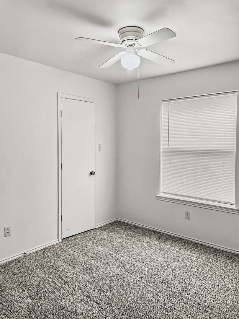 Arlington House: 4100 Green Acres Cir