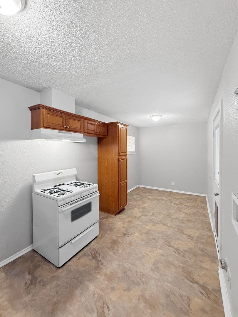 Fort Worth House: 3520 Western Ave