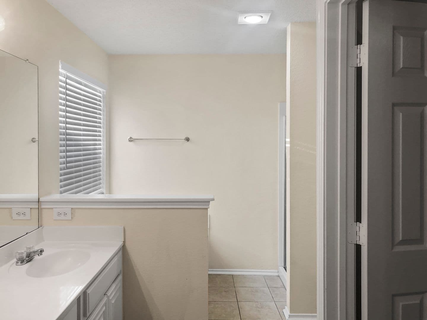 Arlington House: 8008 Mourning Dove Dr
