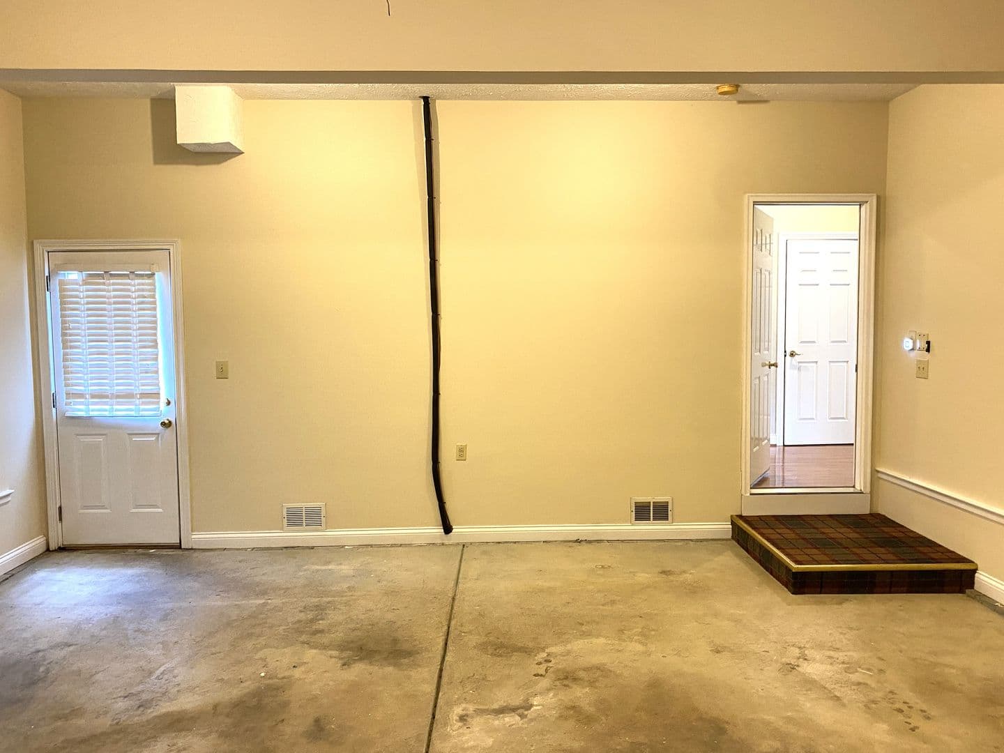 Lexington House: 4224 Evergreen Drive