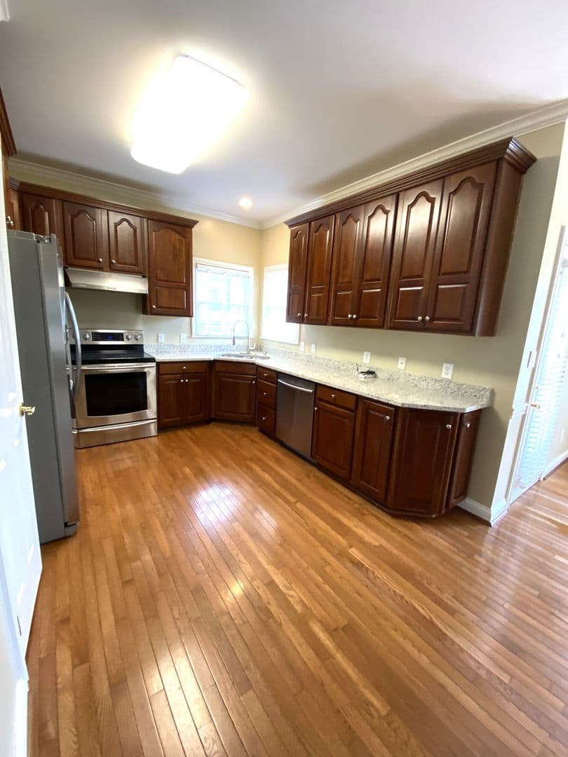 Lexington House: 4224 Evergreen Drive