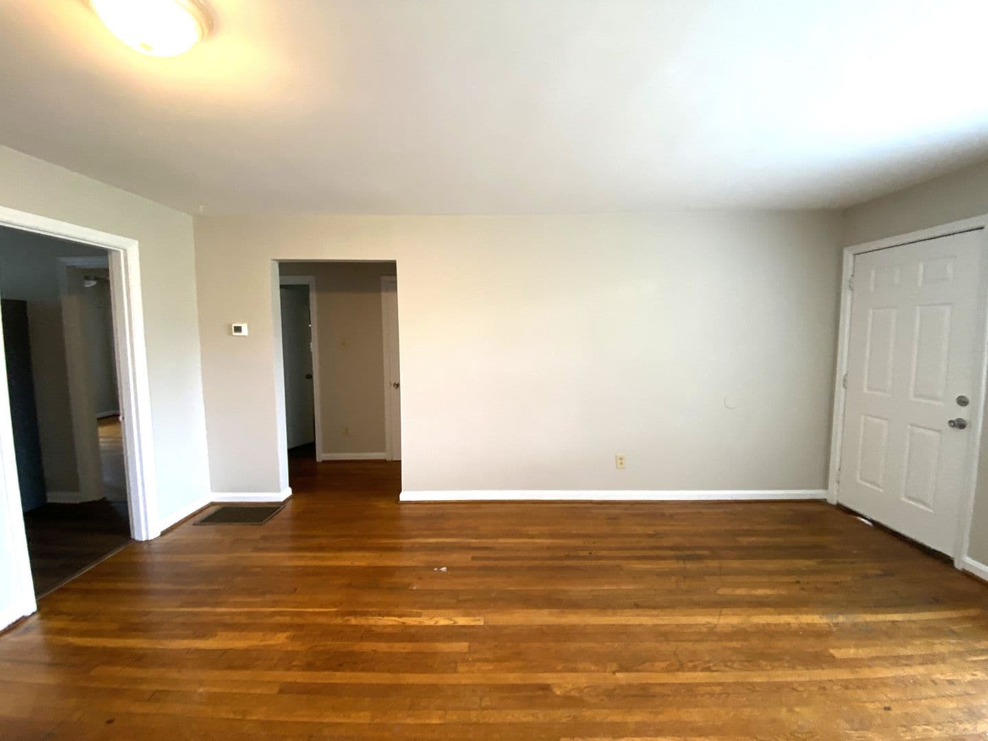 Lexington House: 401 Springhill Drive