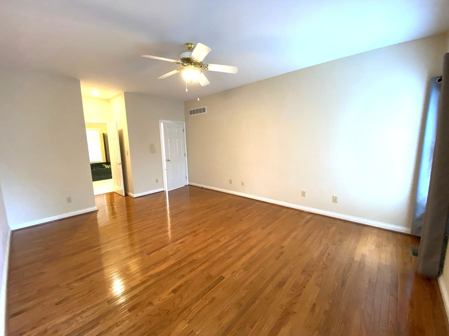 Lexington House: 4224 Evergreen Drive