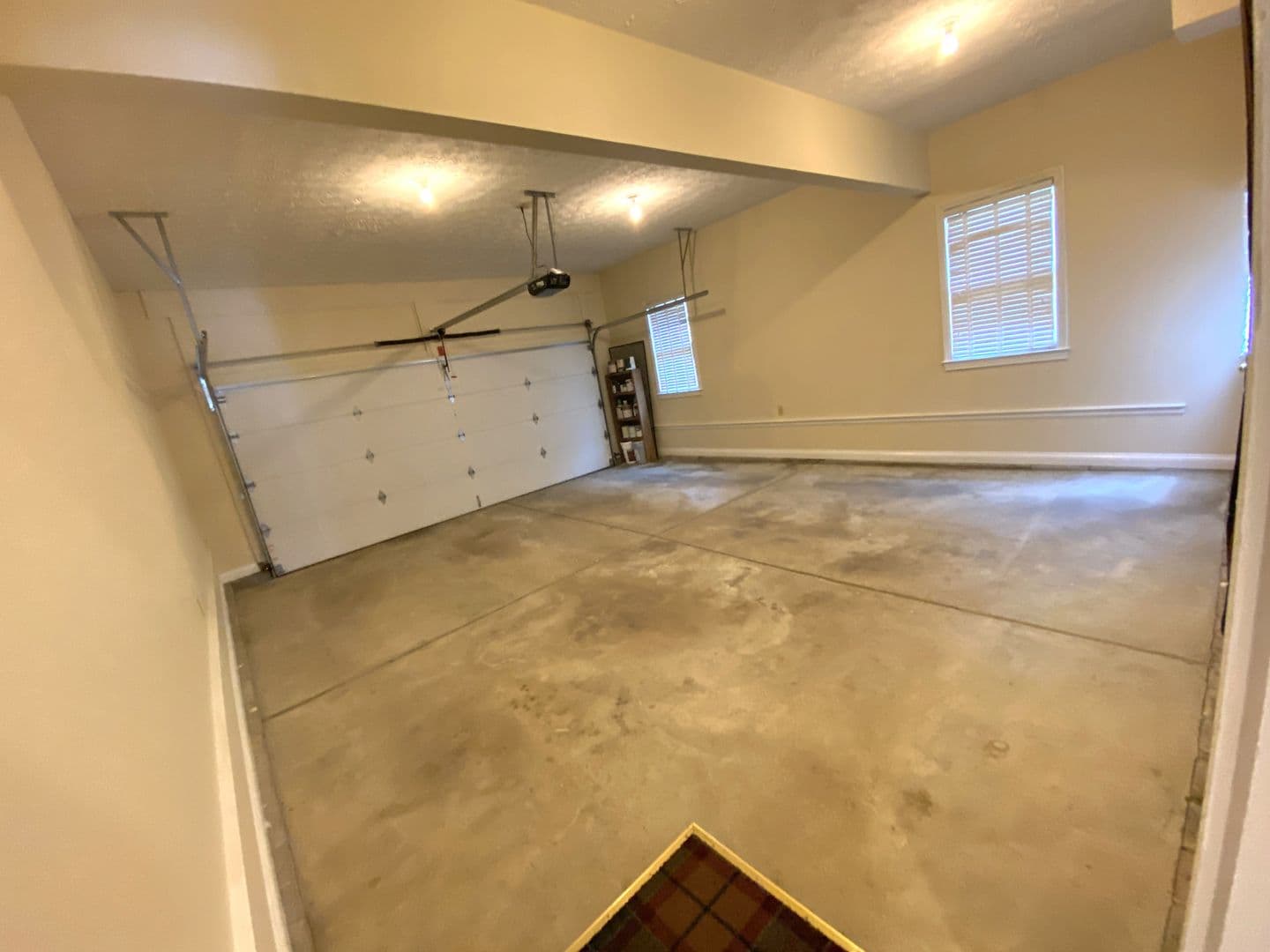Lexington House: 4224 Evergreen Drive