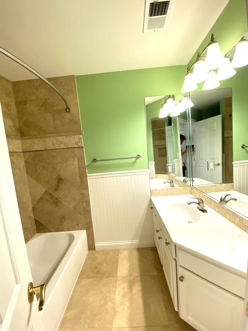 Lexington House: 4224 Evergreen Drive