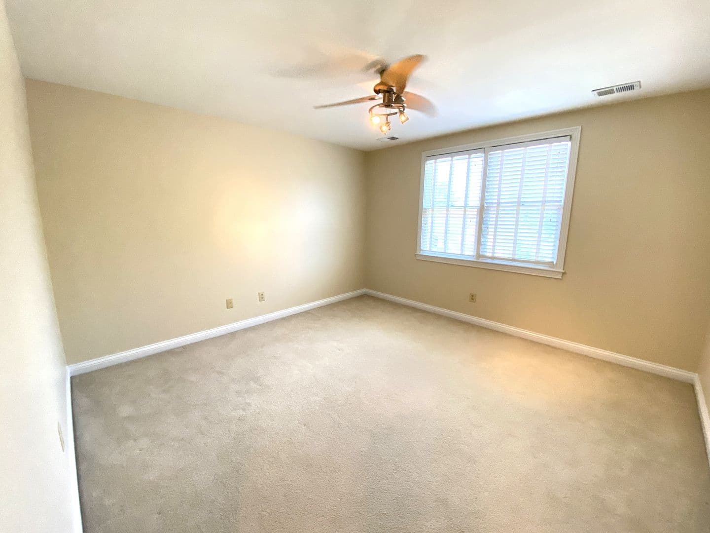 Lexington House: 4224 Evergreen Drive