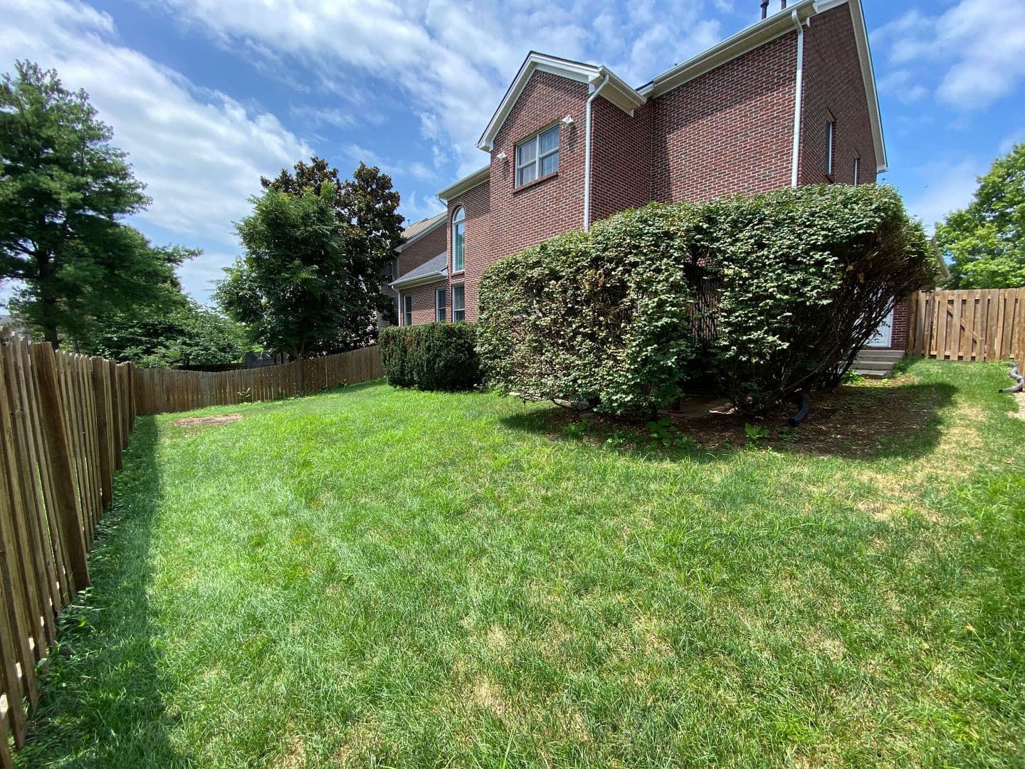 Lexington House: 4224 Evergreen Drive