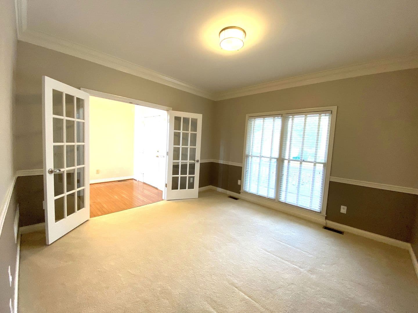 Lexington House: 4224 Evergreen Drive