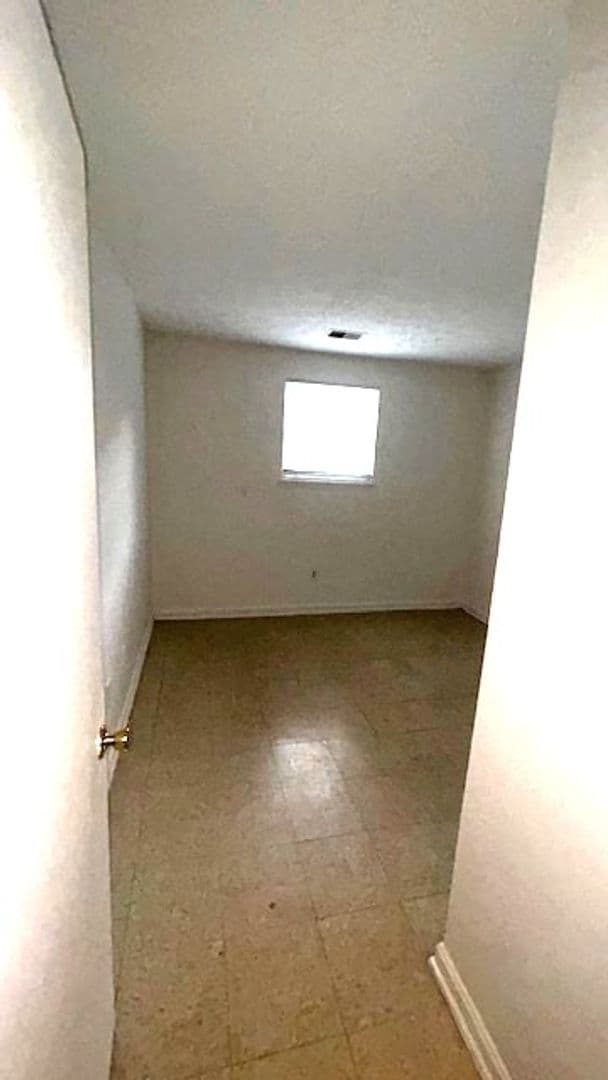 Lexington House: 1809 Gerald Drive Apt A