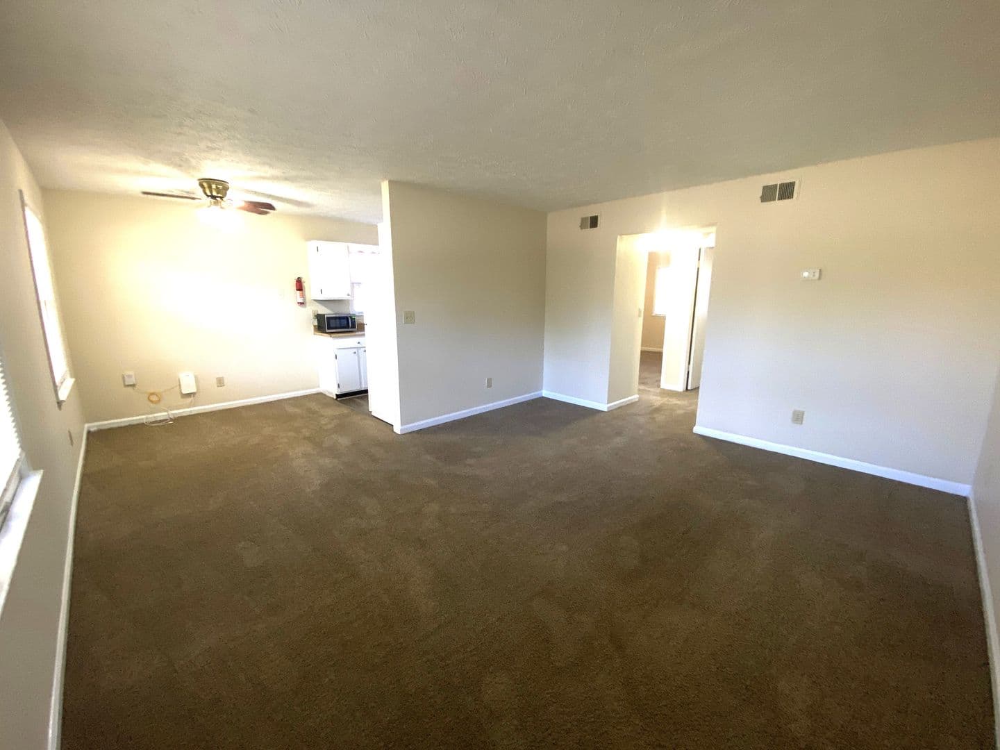 Lexington House: 3712 Camelot Drive #2