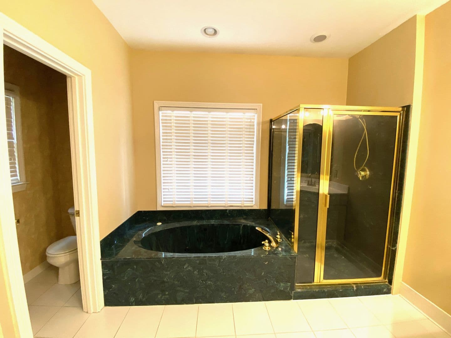 Lexington House: 4224 Evergreen Drive