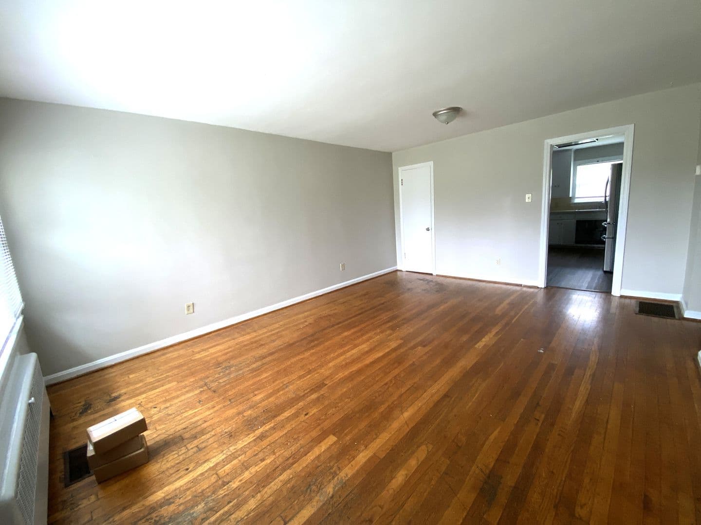 Lexington House: 401 Springhill Drive