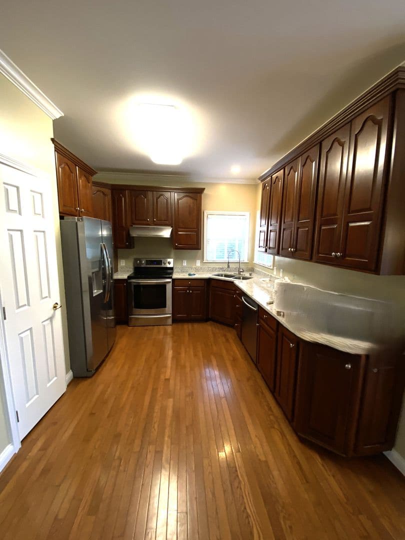 Lexington House: 4224 Evergreen Drive