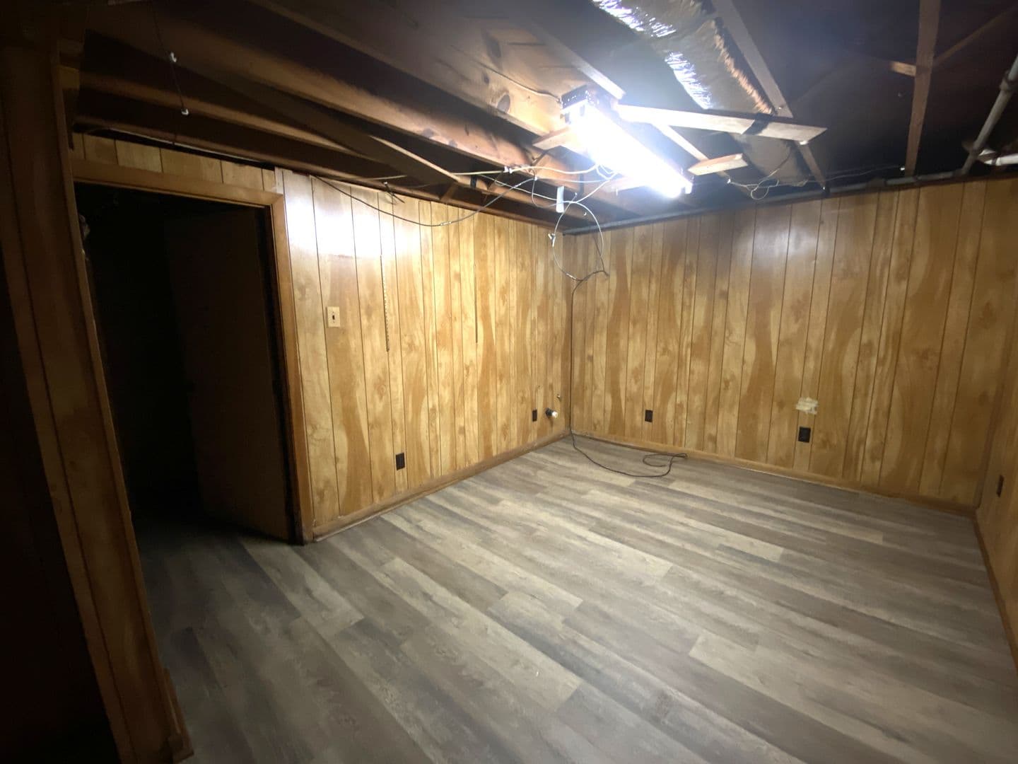 Lexington House: 401 Springhill Drive