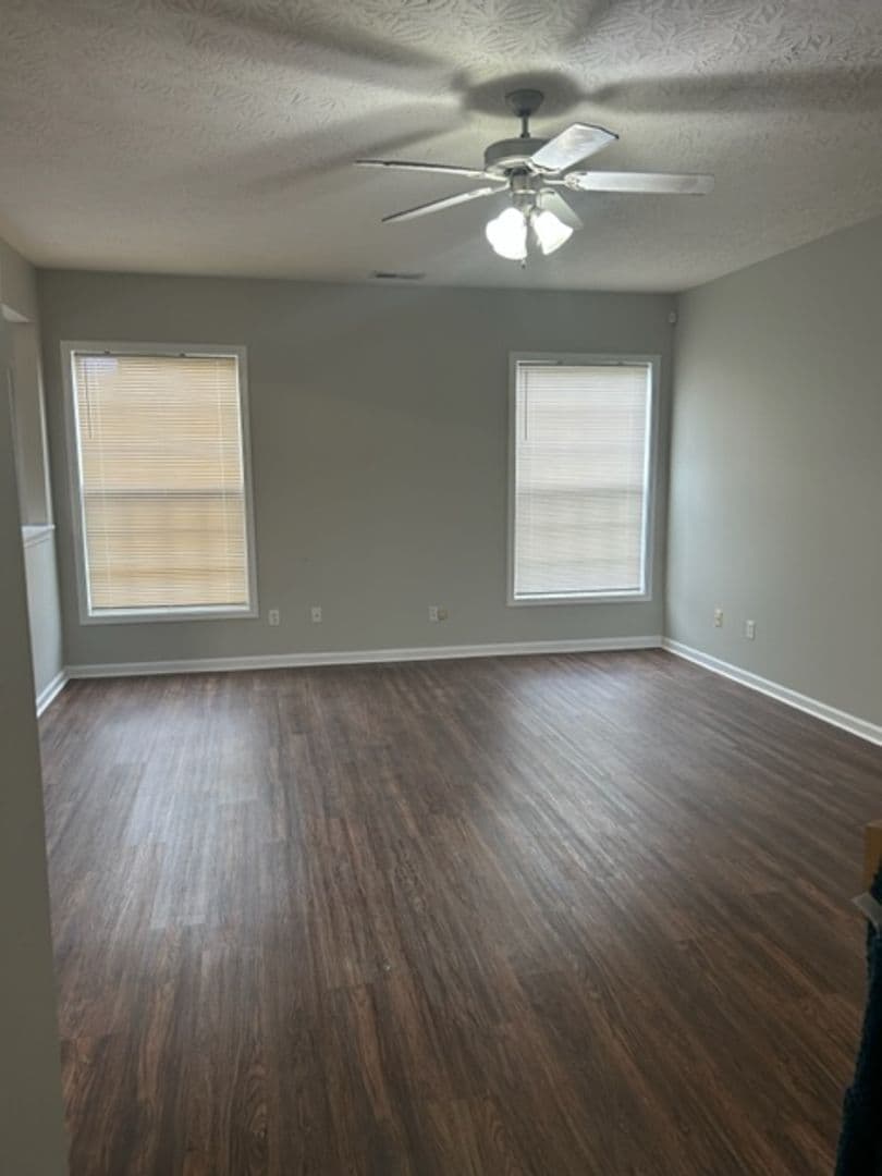 Winchester House: 230 Prescott Lane