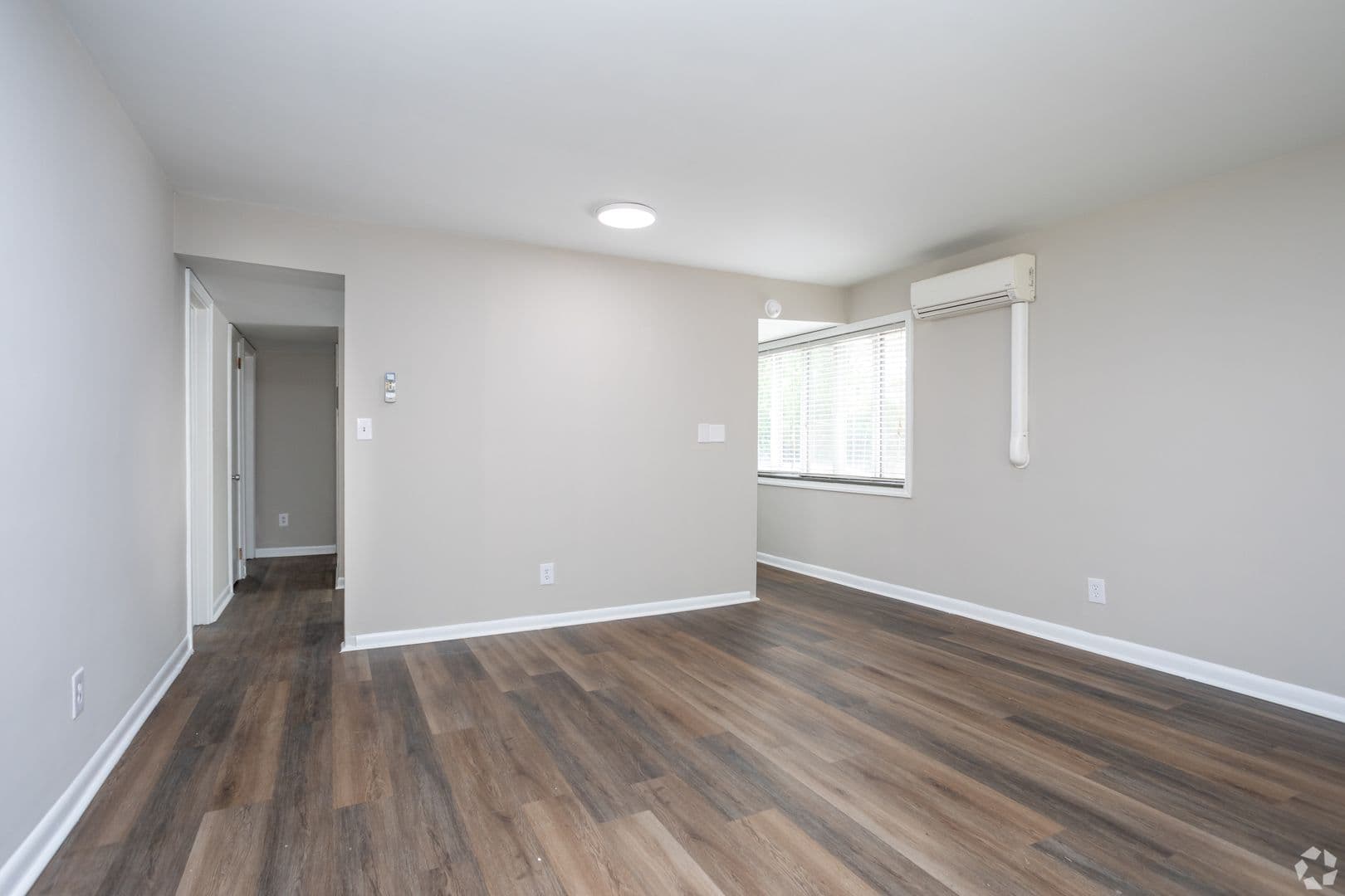 Greenville Apartment: 208 S Elm St