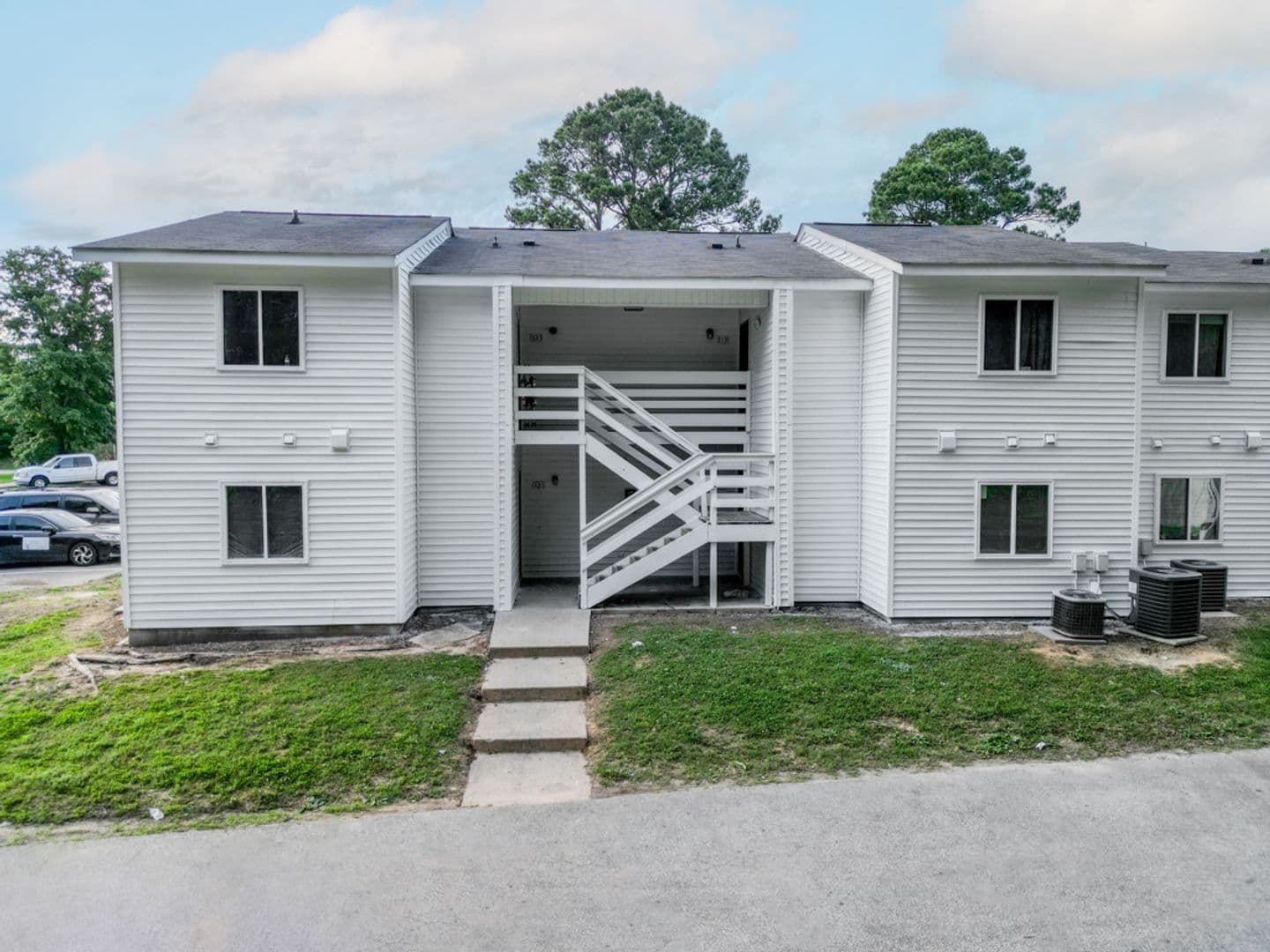 Knightdale Apartment: 335 Railroad St