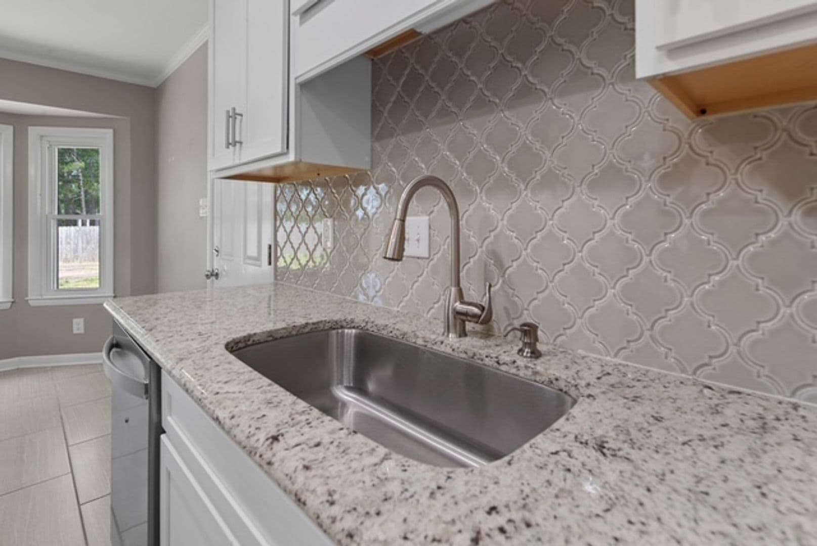 Fayetteville House: 2142 Baywater Dr