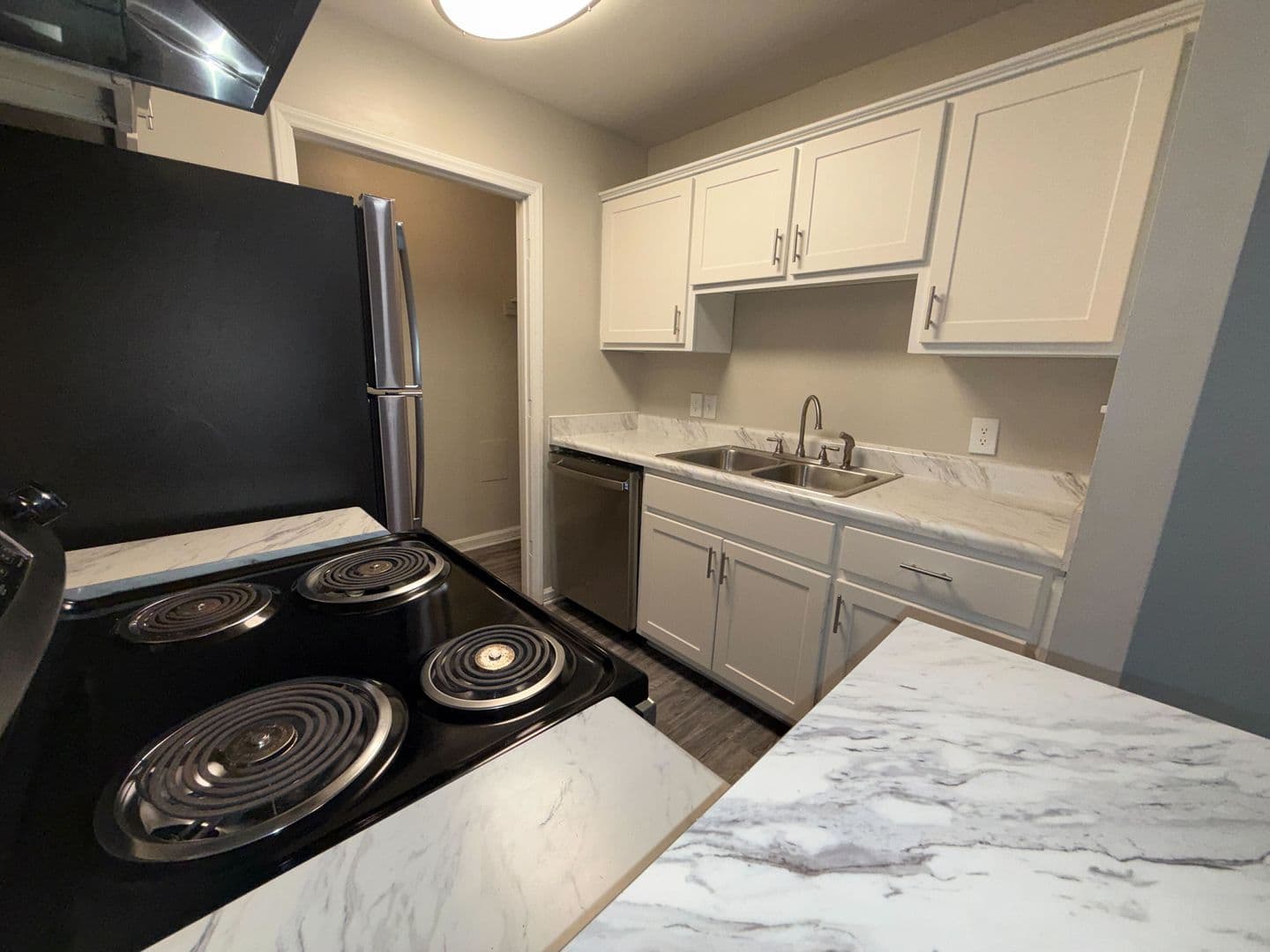 Greensboro Apartment: 3712 West Ave