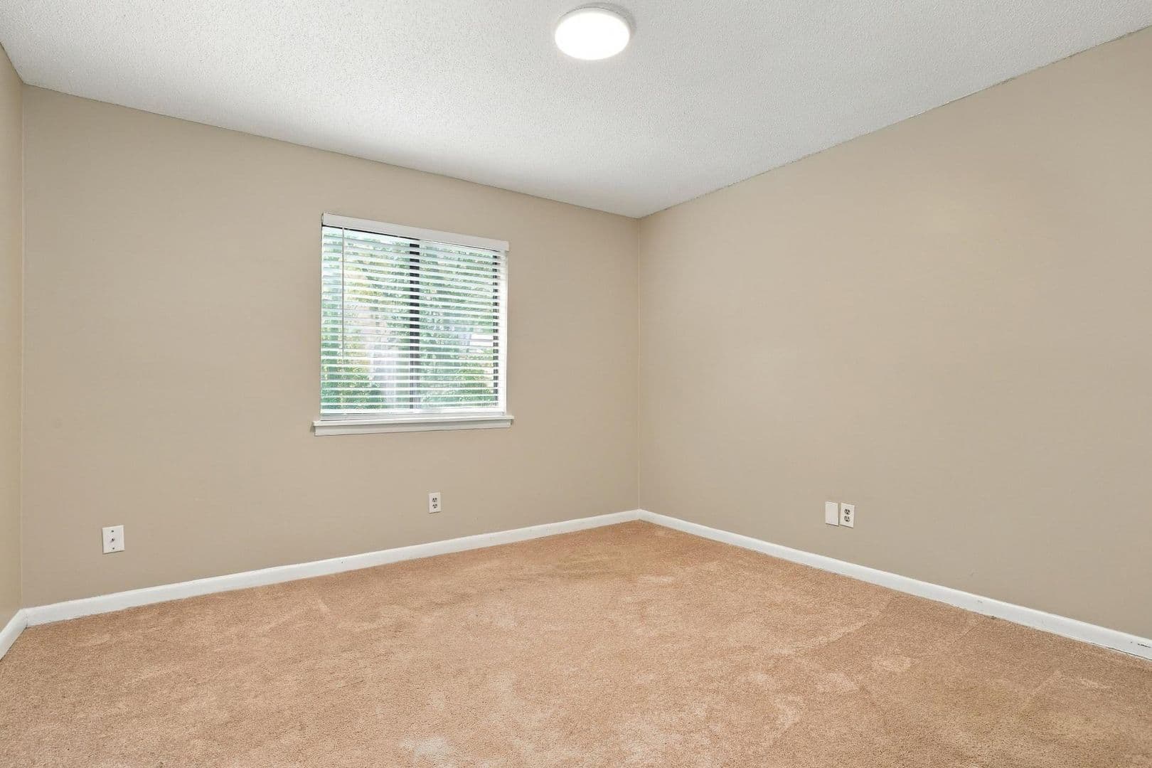 Knightdale House: 220 Flowers St
