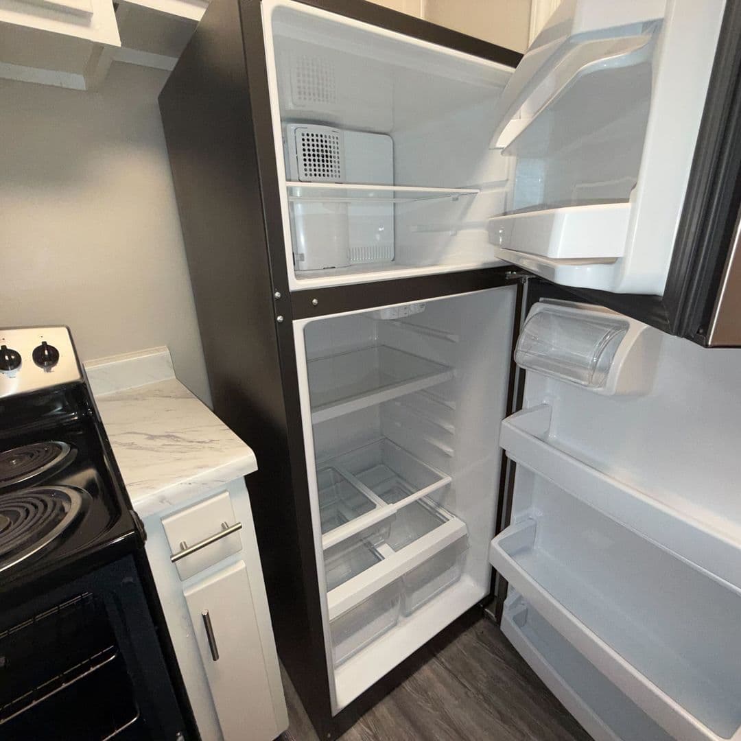 Greensboro Apartment: 3712 West Ave
