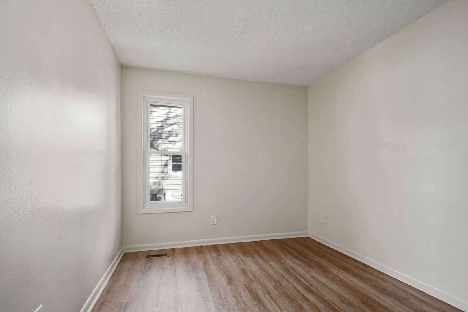 Fayetteville House: 326 Whipple Tree Ln