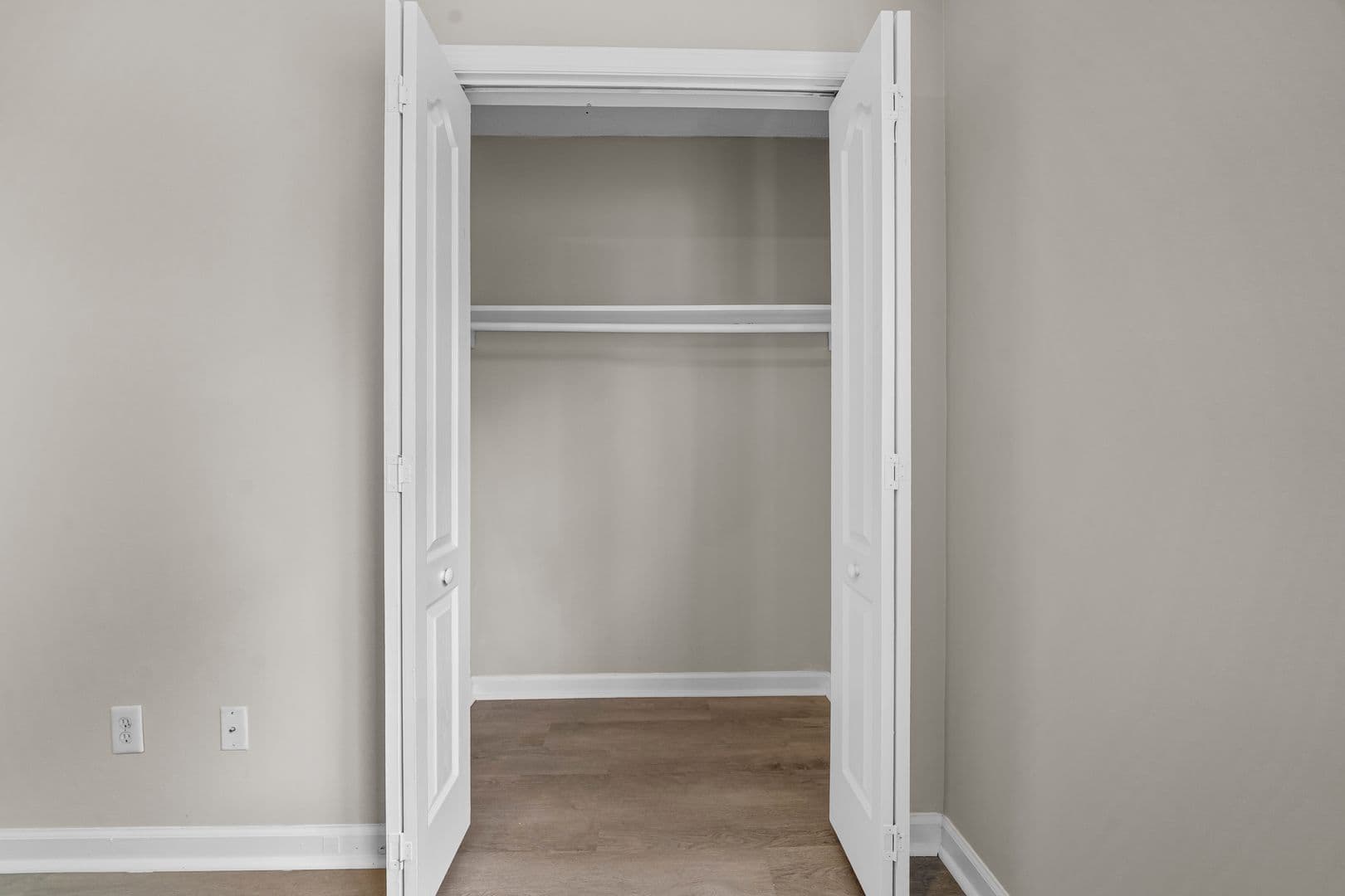 Smithfield Apartment: 103-132 Cambridge Pl