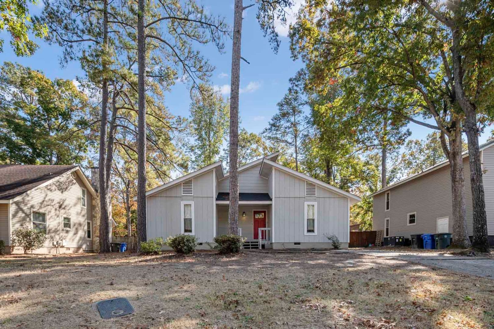 Fayetteville House: 326 Whipple Tree Ln
