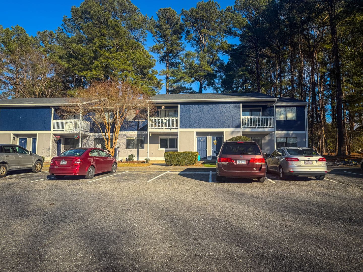 Smithfield Apartment: 950 Berkshire Rd