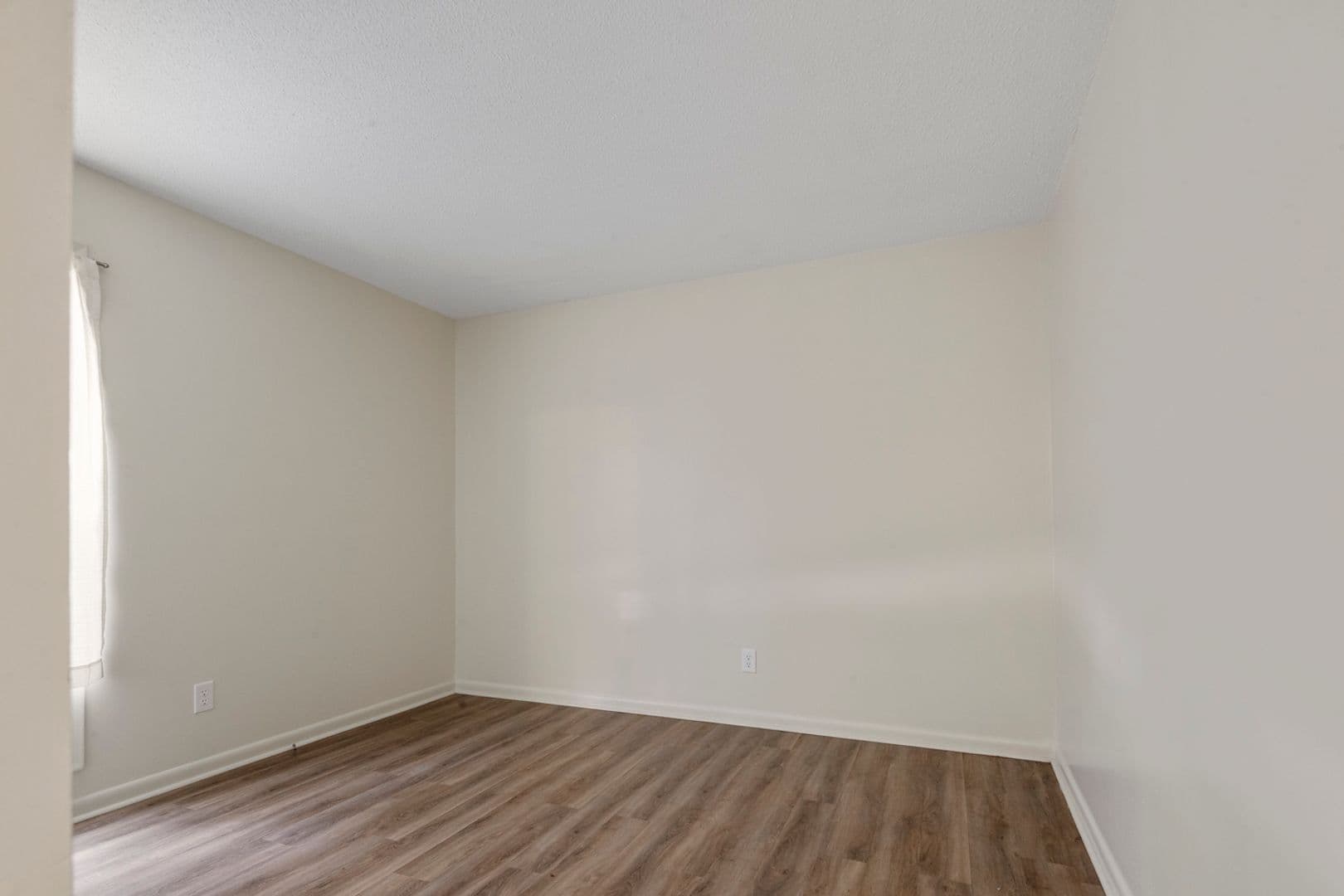 Fayetteville House: 326 Whipple Tree Ln