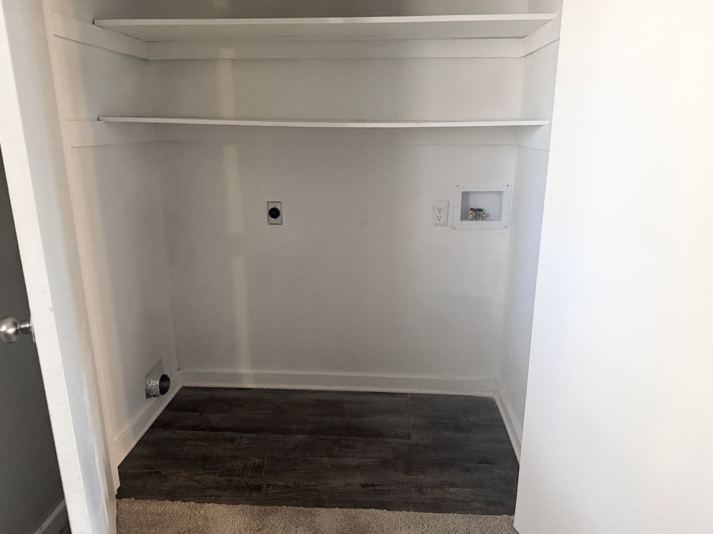 Smithfield Apartment: 950 Berkshire Rd