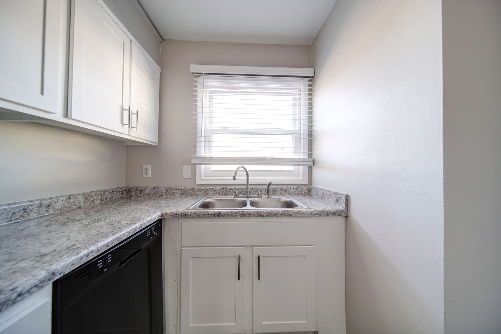 Greenville Townhome: 2505 Charles Blvd