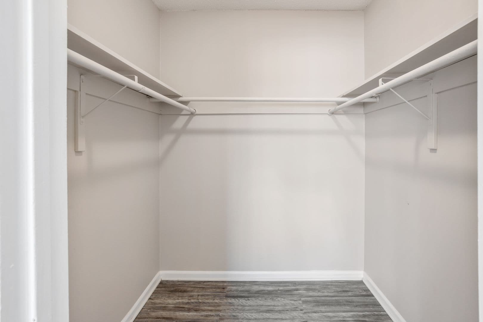 Greensboro Apartment: 4228 United St