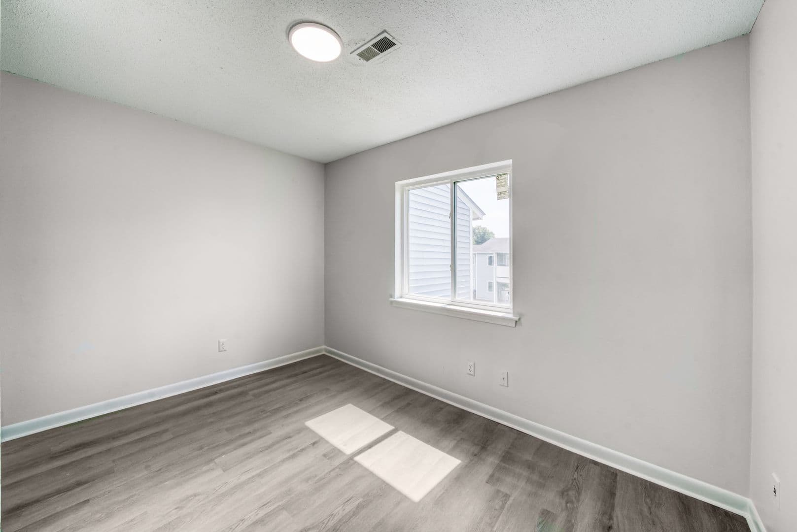 Knightdale Apartment: 335 Railroad St