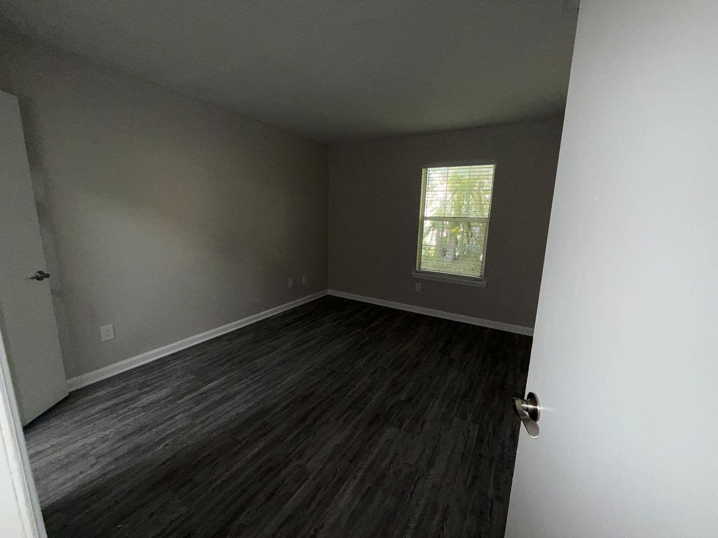 Greensboro Apartment: 3712 West Ave