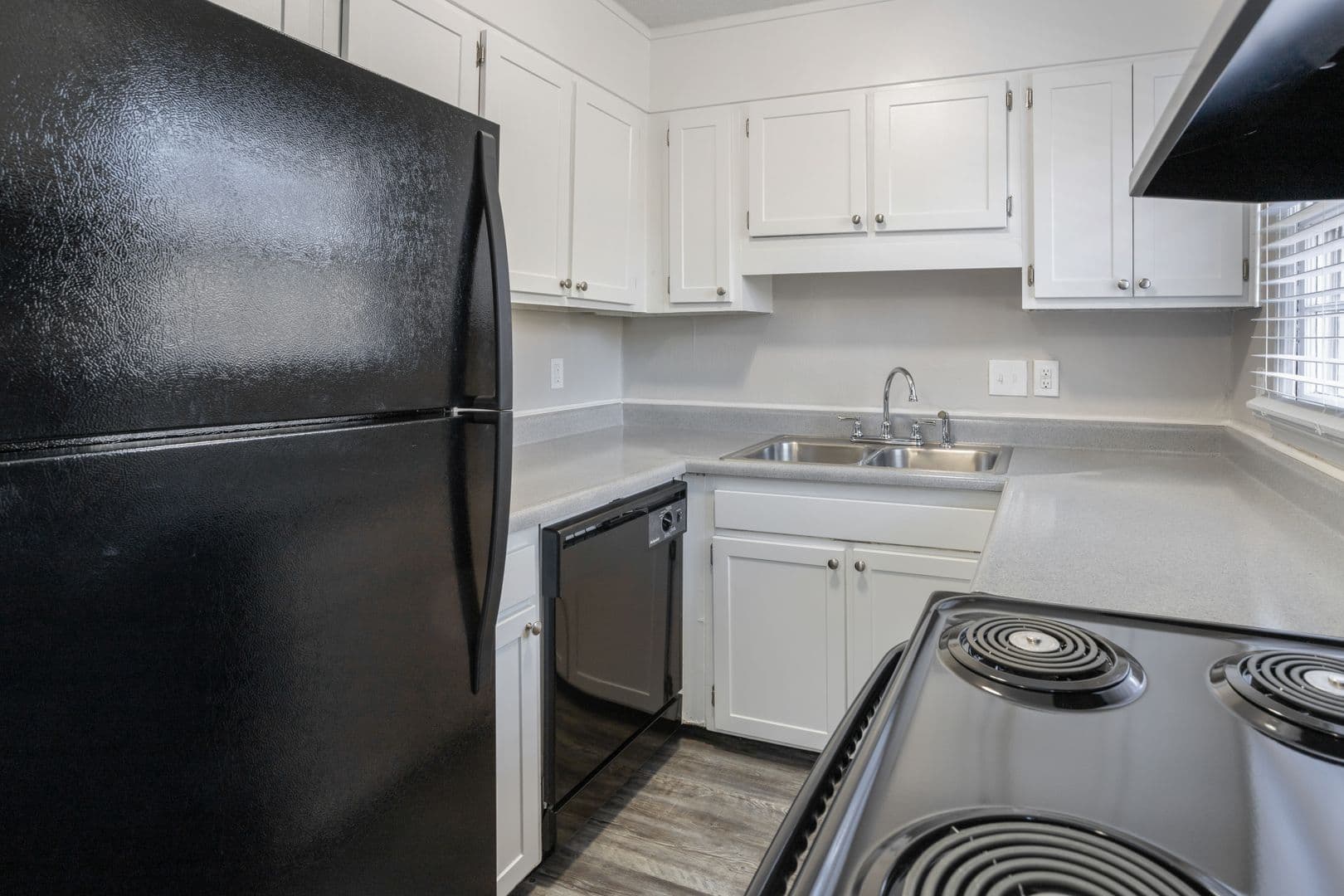 Greensboro Apartment: 4228 United St