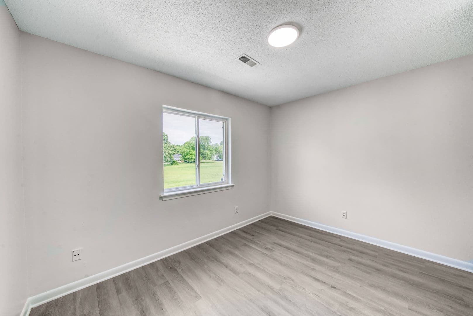 Knightdale Apartment: 335 Railroad St
