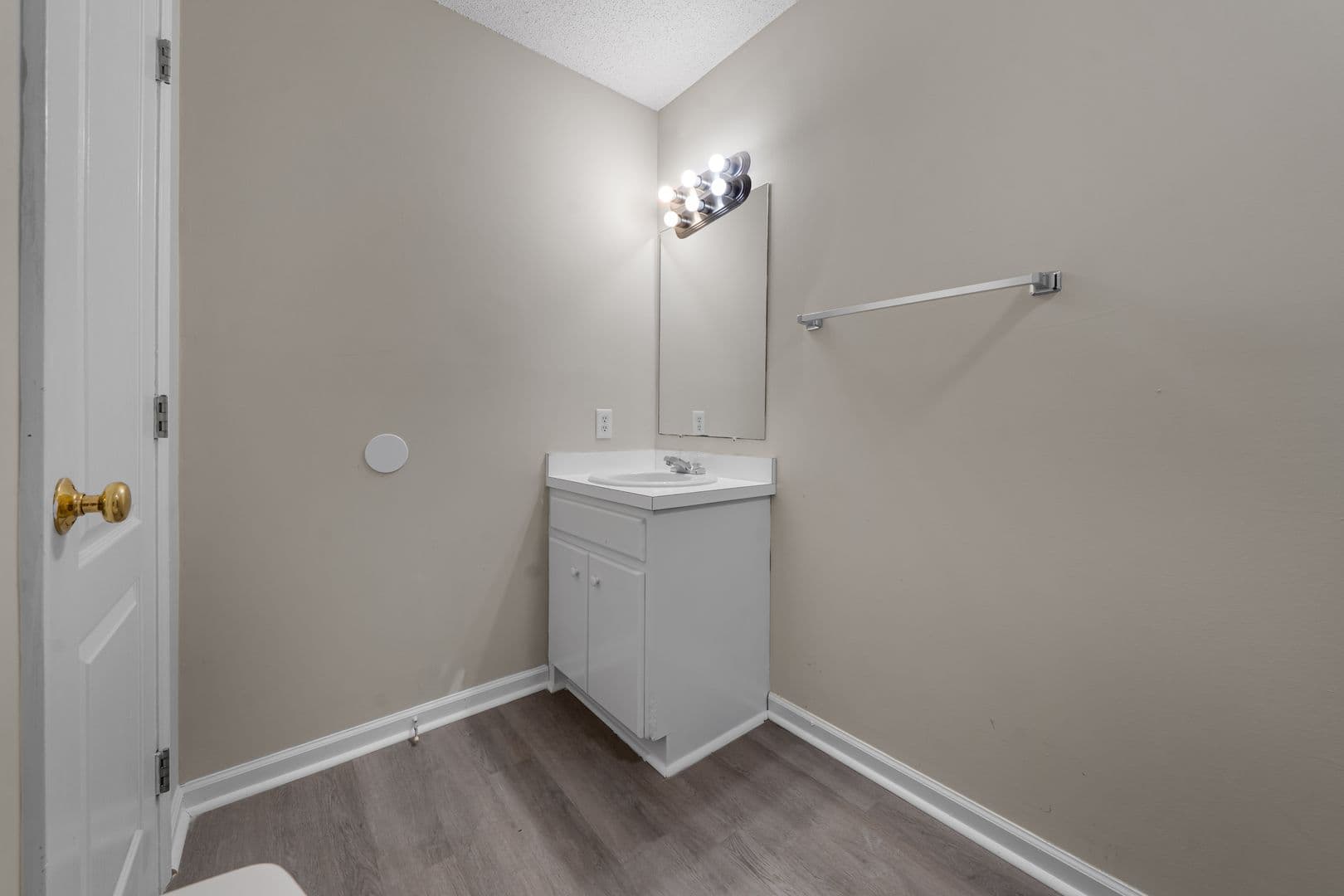 Smithfield Apartment: 103-132 Cambridge Pl