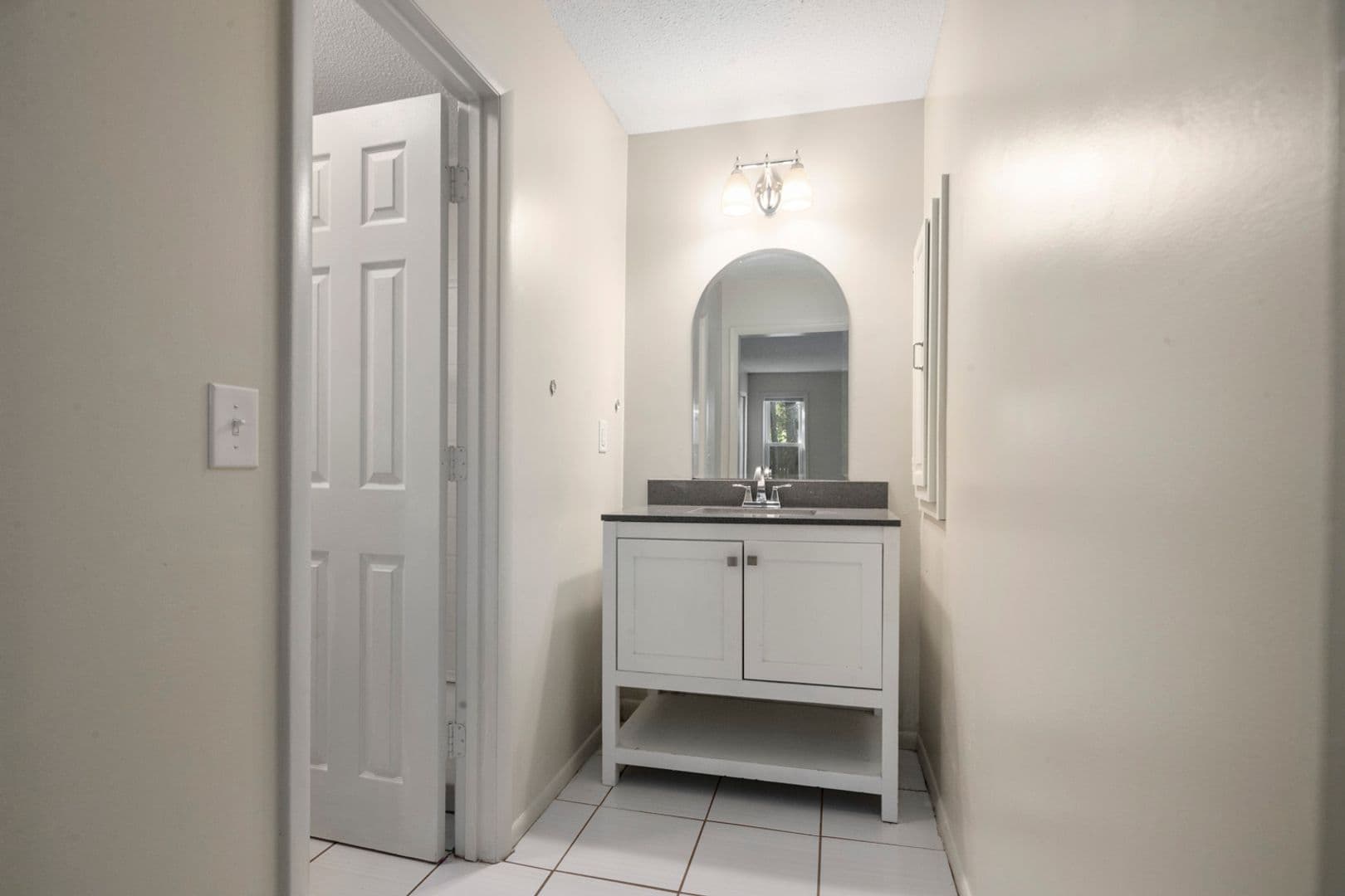 Fayetteville House: 326 Whipple Tree Ln