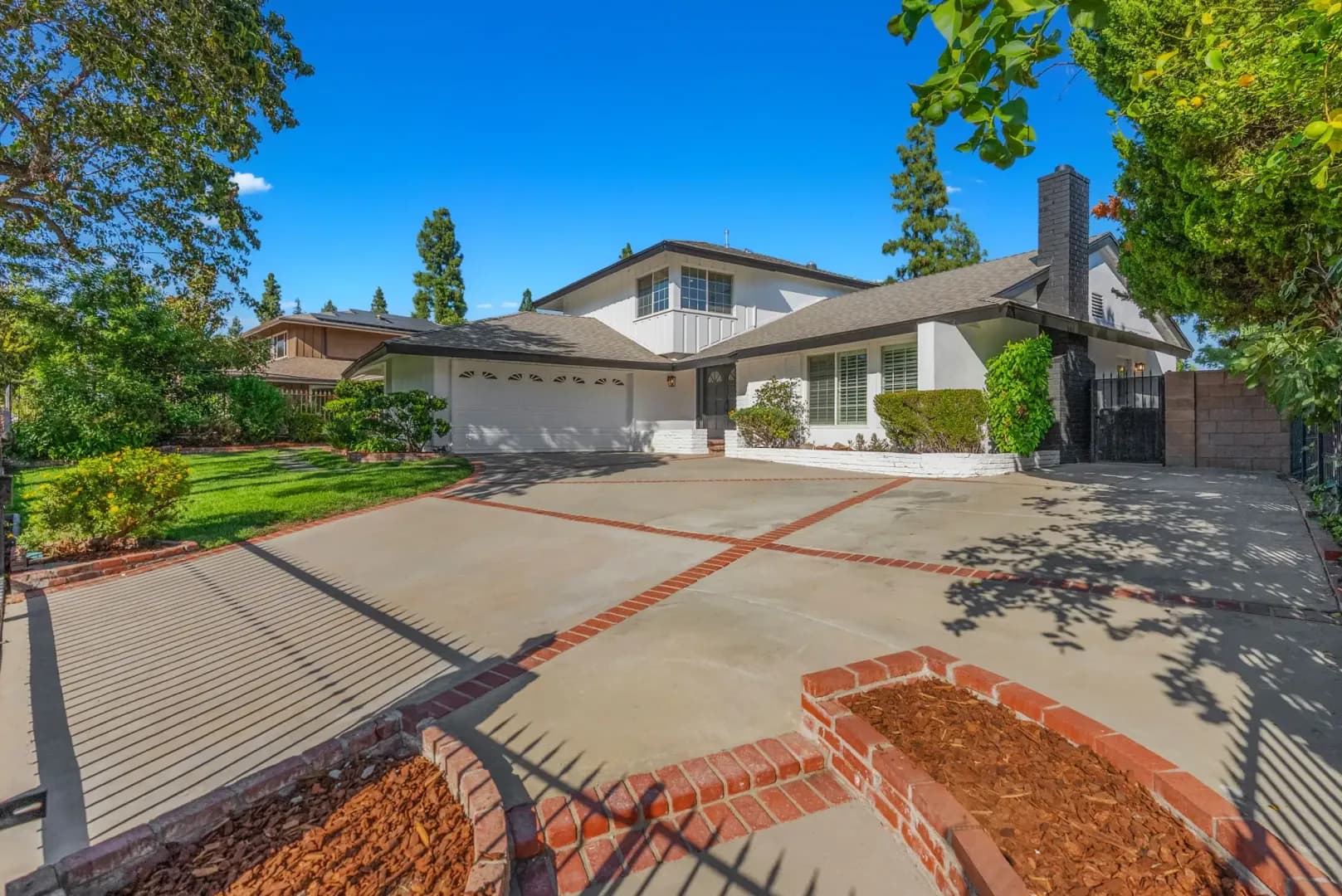 Porter Ranch House: 10856 Topeka Drive
