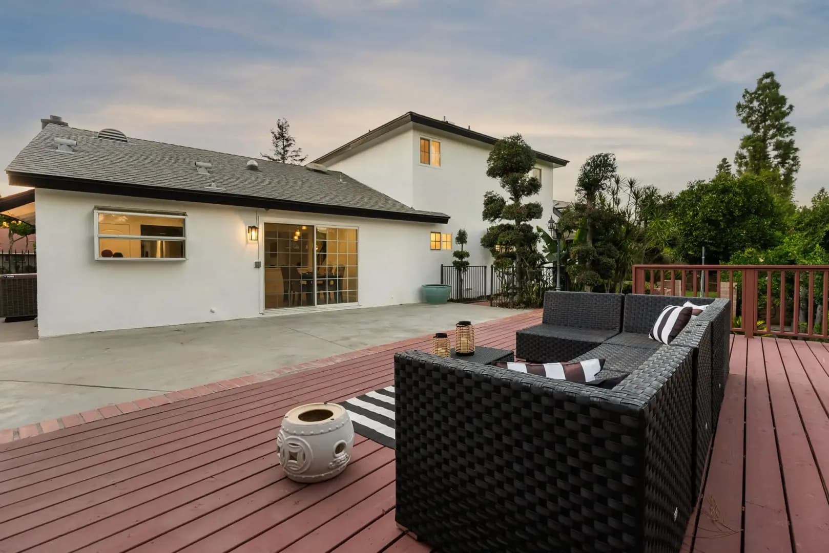 Porter Ranch House: 10856 Topeka Drive