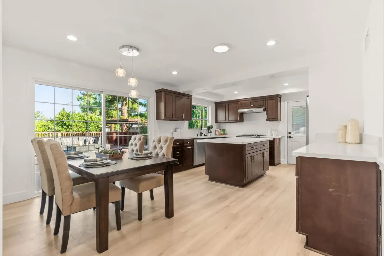 Porter Ranch House: 10856 Topeka Drive