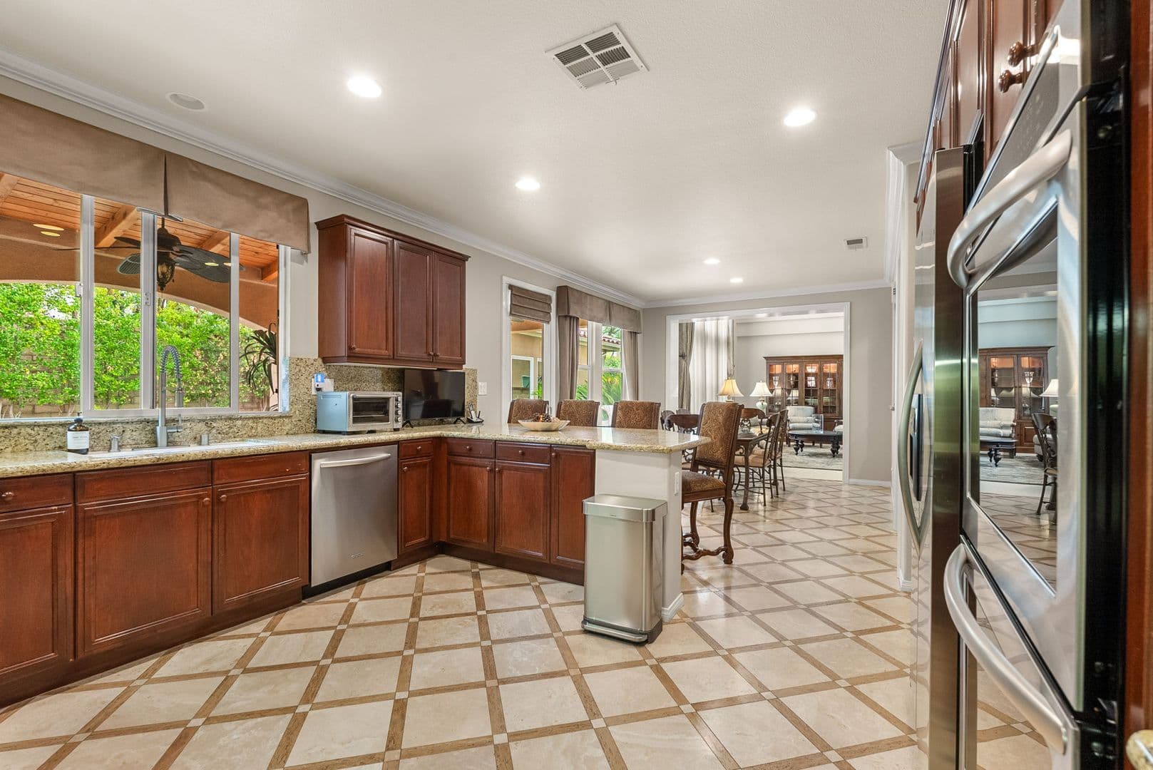 Santa Clarita House: 29176 Valley Oak Place
